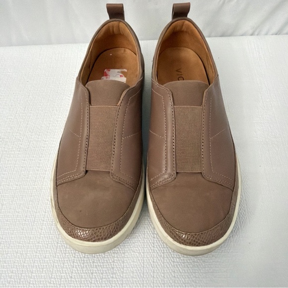 Vionic Zinah Loafers Shoes Womens Size 7 Leather Slip On - Picture 3 of 9